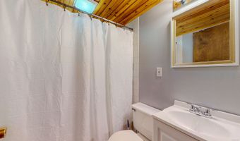 70 Oliver St, Bridgeport, CT 06606