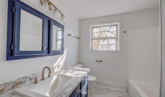126 Windsor Ave, Chickasha, OK 73018