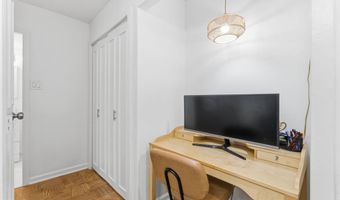 2030 N ADAMS St 911, Arlington, VA 22201
