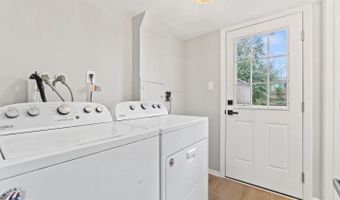 8404 CHERRY VALLEY Ln, Alexandria, VA 22309