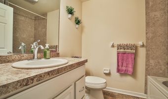 125 Stahl Rd, Amherst, NY 14068