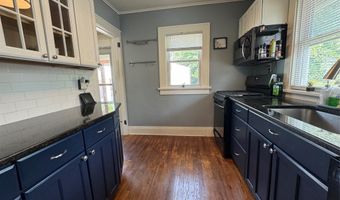 870 39th St, Des Moines, IA 50312