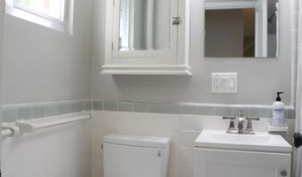 3327 MARTHA CUSTIS Dr 3327, Alexandria, VA 22302