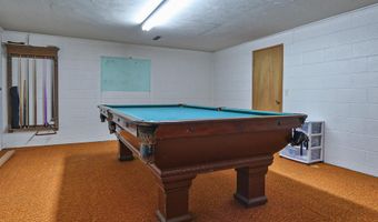 230 8th St, Adams, NE 68301