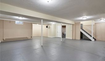 2635 Martin Rd, Akron, OH 44333