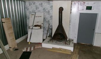 19 S Washington St, Bloomfield, IN 47424