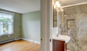 120 Highland Ave, Branford, CT 06405
