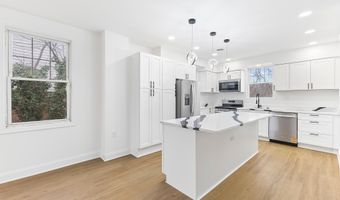 2016 32ND St SE, Washington, DC 20020