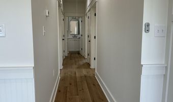 5067 Nebraska St, Bay St. Louis, MS 39520