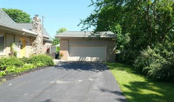 1006 Falkirk Rd, Alma, MI 48801