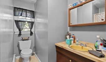 5 Bethel Ct, Alloway, NJ 07461