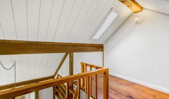 16 Kilroy Rd, Andover, NJ 07860