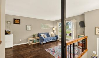 211 W 4th St, Auburn, KS 66402