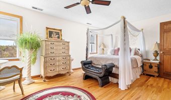 55 Mill Plain Rd 8-1, Danbury, CT 06811
