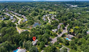 17 Schuyler Hills Rd, Albany, NY 12211