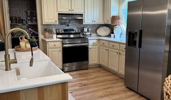183 Moray Rd, Alma, GA 31510