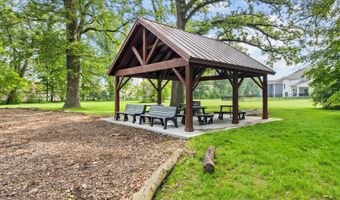 10608 Banyan Wood Ct, Indianapolis, IN 46239