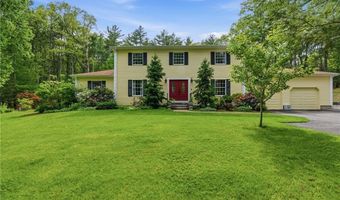 40 White Pine Dr, Glocester, RI 02814