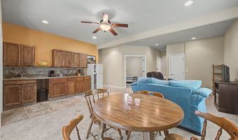 3 Buckfast Ln, Bella Vista, AR 72714