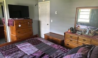 454 Oaknoll Dr, Amherst, OH 44001