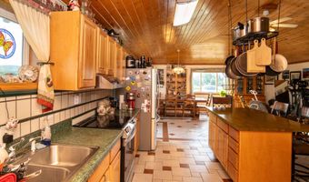 65 Indian Rings Rd, Big Timber, MT 59011