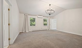 54 Trillium Trl, Bangor, ME 04401