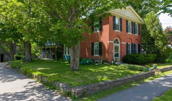 76 Main St, Charlestown, NH 03603