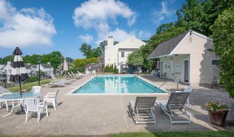 55 Mill Plain Rd 32-6, Danbury, CT 06811