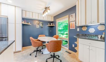 4221 ELIZABETH Ln, Annandale, VA 22003