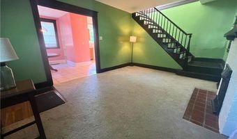 521 Brittain Rd, Akron, OH 44305