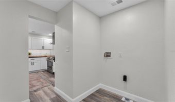 609 LIME St, Auburndale, FL 33823