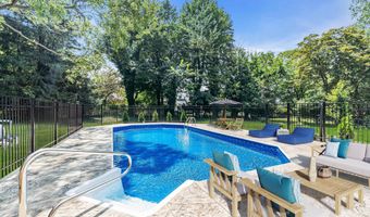 199 Pinckney Rd, Little Silver, NJ 07739