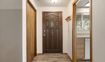 21081 Gardenia Ave, Bend, OR 97702