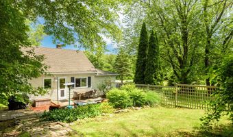 330 Chestnut Hill Rd, Colchester, CT 06415