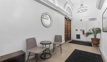 2132 Sarah St 102, Airville, PA 15203