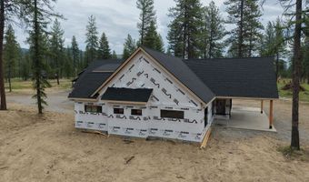 102 Wallace Ln, Blanchard, ID 83804