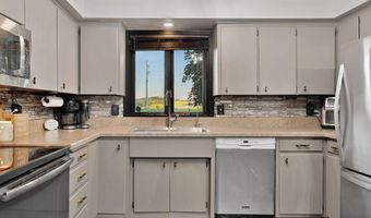 1817 S Shore Dr, Albert Lea, MN 56007