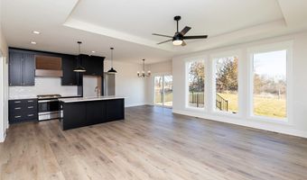 733 17th Ave SE, Altoona, IA 50009