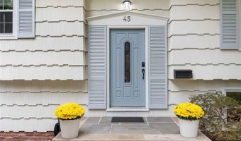 45 W Orchard St, Allendale, NJ 07401