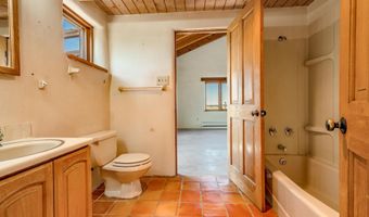 334 Hwy 150, Arroyo Seco, NM 87514