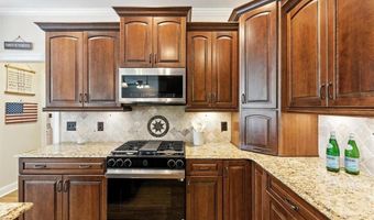 1042 AVERY CREEK Dr, Woodstock, GA 30188