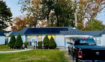 21 Locust Ave, Amityville, NY 11701