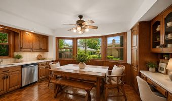 2110 E Eastman Ct, Arlington Heights, IL 60004