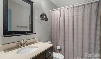 21 Glen Meadows Rd, Arden, NC 28704