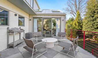 5619 OAKMONT Ave, Bethesda, MD 20817