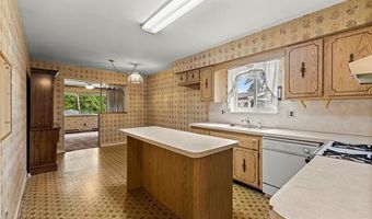 11164 Kennebec Ave, Allen Park, MI 48101