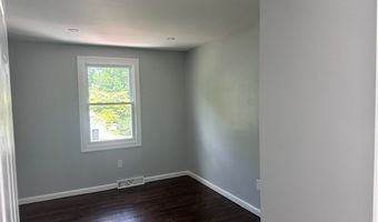 29 Heritage Hill Rd, Branford, CT 06405