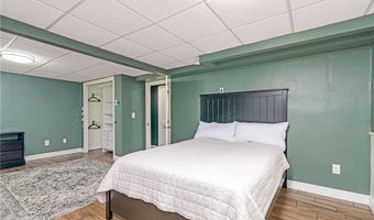 46 Stone Gate Dr, North Kingstown, RI 02852