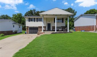 1102 Queens Mill Rd, Aliquippa, PA 15001