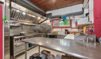 899 E Shore Dr, Adirondack, NY 12808